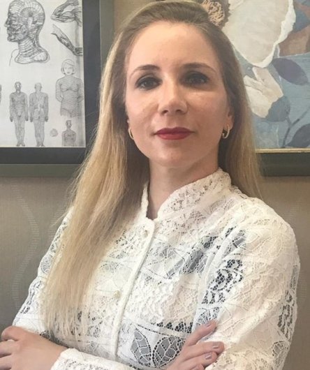Dra. Chrystiane Stival