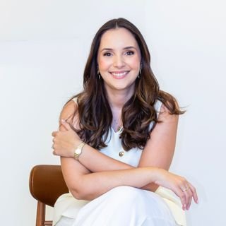Dra. Bruna Cunha Santos