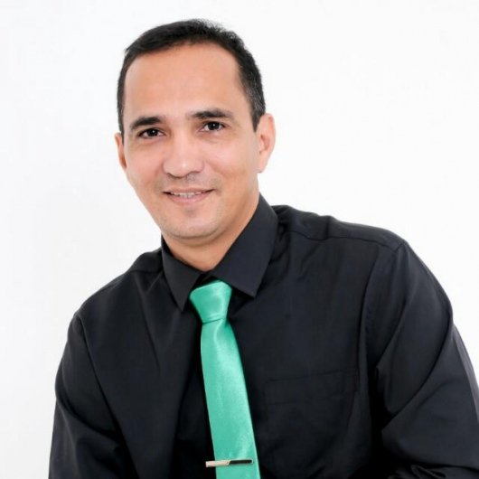 Dr. Edson dos Santos Silva