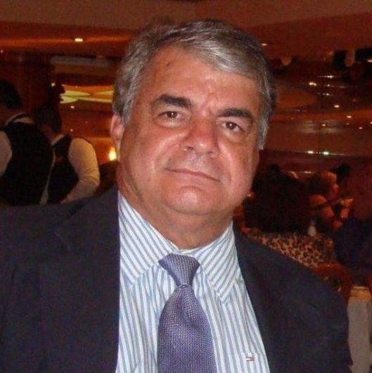 Dr. Renato Graça