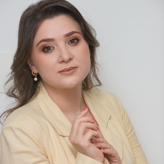 Dra. Lorena Martins de Barros