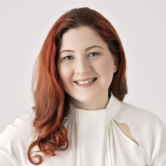 Dra. Amanda Castro