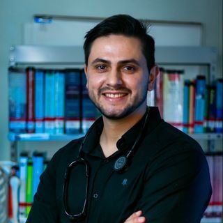 Dr. Daniel Morais Viechnieski