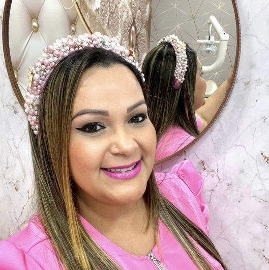 Dra. Evelin Aline Lambak de Almeida