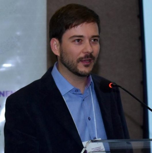 Dr. Rodrigo Hammes Strelow