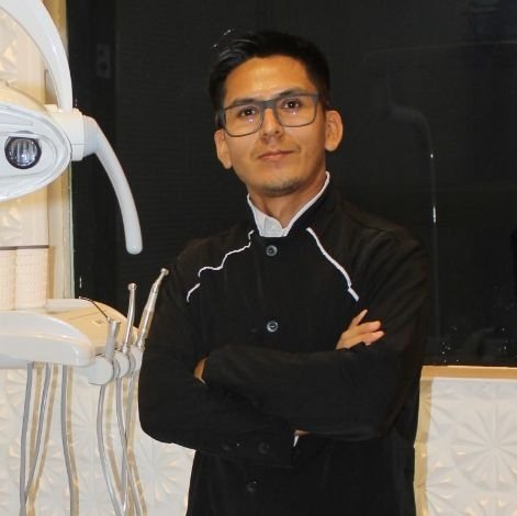Dr. Gilmer Arevalo Carranza