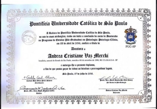 Dra. Andrea Vaz
