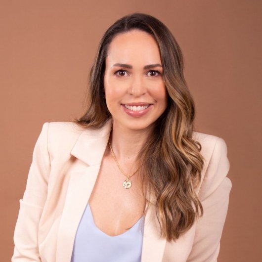Dra. Carolina Guilherme Adorno
