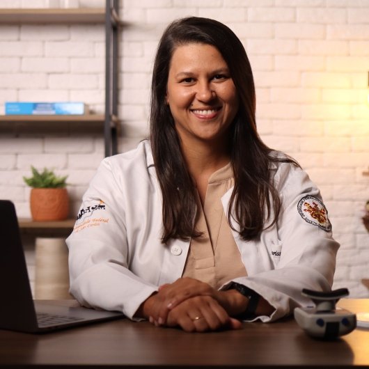 Dra. Larissa Pechincha Ribeiro