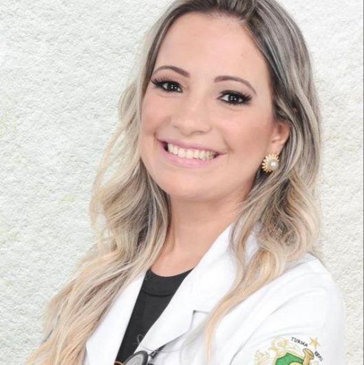 Dra. Luíla Ivini Andrade de Castro