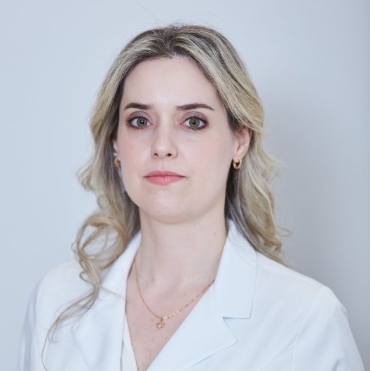 Dra. Sílvia Ferreira Leite