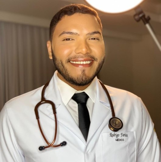 Dr. Rodrigo Farias
