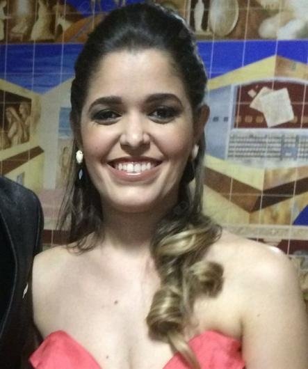 Dra. Fernanda Ribeiro Arcanjo
