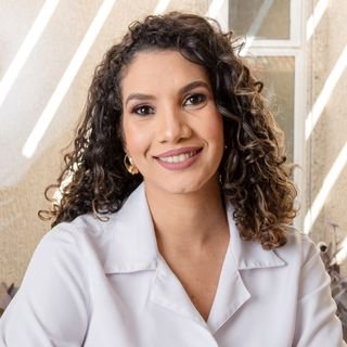 Dra. Juliana Da Silva Monteiro
