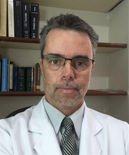 Dr. Alexandre Ravaglia de Oliveira
