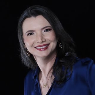 Marcela Barros