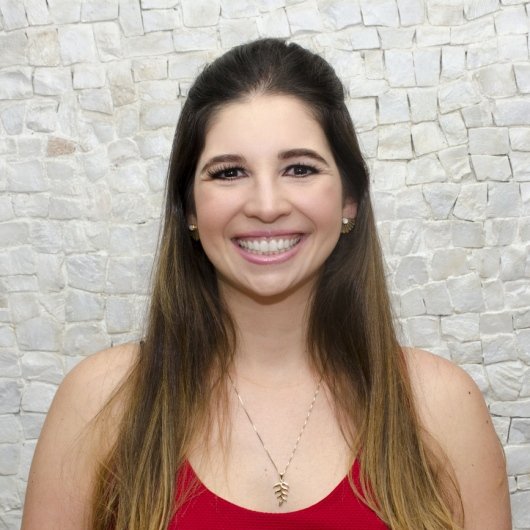 Dra. Laura Penteado