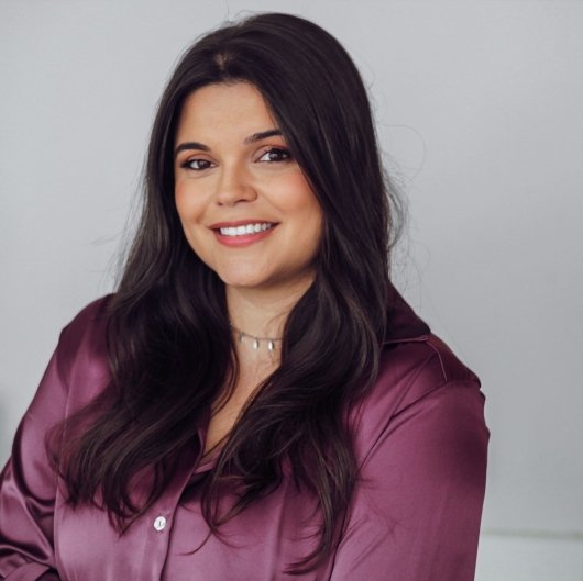 Dra. Aline Reis