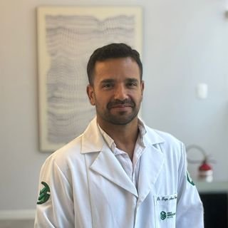 Dr. Tiago Neves Ferreira