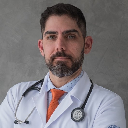Dr. Elry Medeiros