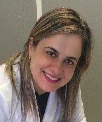 Dra. Karina Santana Cruz