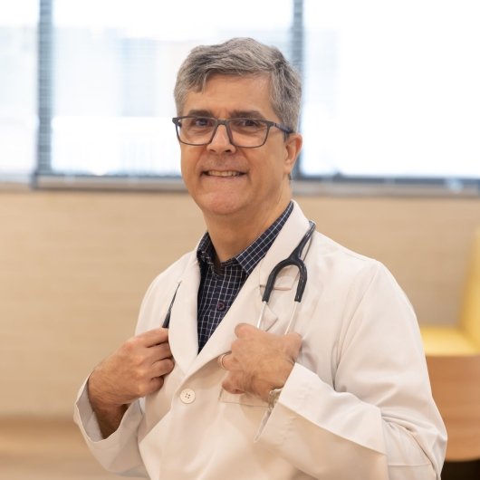 Dr. Marcelo Mostardeiro