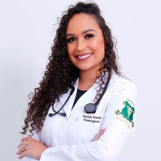 Dra. Nathália Amador