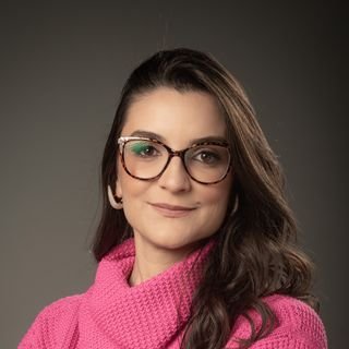 Dra. Bárbara Lopes Farace