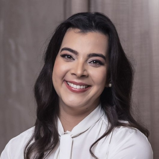 Dra. Nádia Aguiar