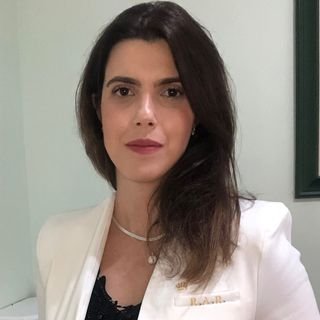 Dra. Renata Ayusso Rosário