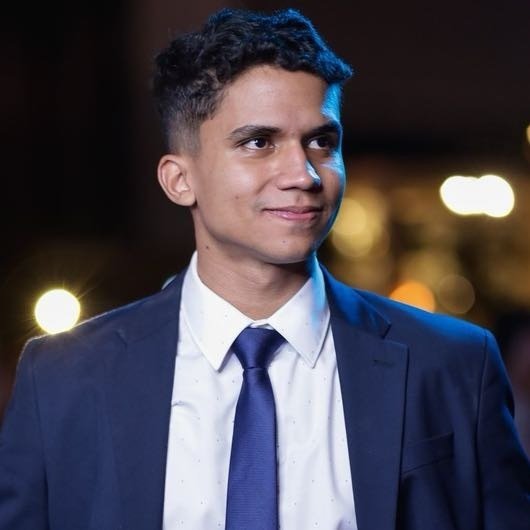 Dr. Matheus Veloso Magalhães