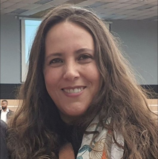 Dra. Fernanda Lopes