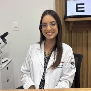 Dra. Larissa Cano de Oliveira