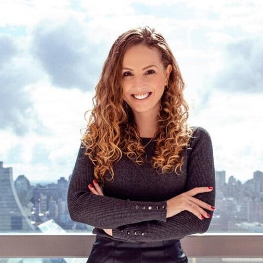 `Mariana Della Valentina