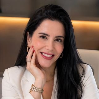 Dra. Jaqueline Pereira