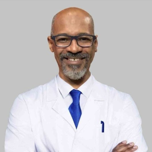 Dr. Guilherme Mauricio Machado