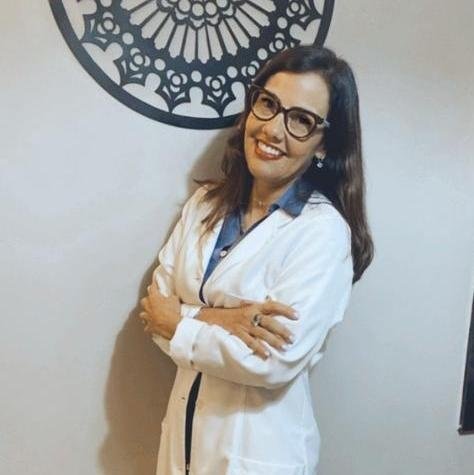 Dra. Grace Andrade Mello