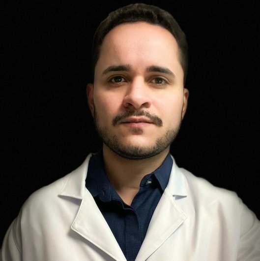 Dr. André Corrêa