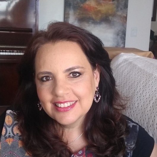 Cláudia Maria Teixeira Goulart
