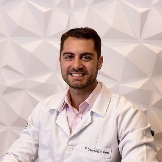Dr. George Mello Neiva Nunes .