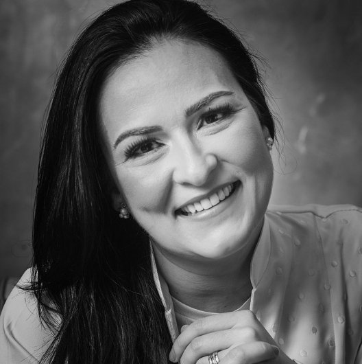 Dra. Gabriela Junqueira Reis Gomes