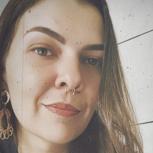 Lívia Silva Prada Fernandez