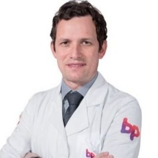 Dr. Rodrigo Freire Bezerra