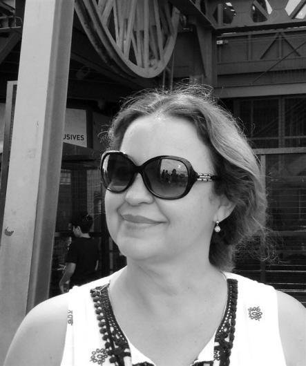 Dra. Lilian Mendonça dos Santos de Oliveira