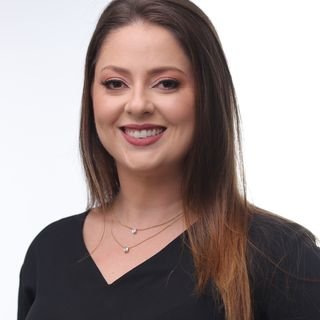 Dra. Amanda Souza Correa