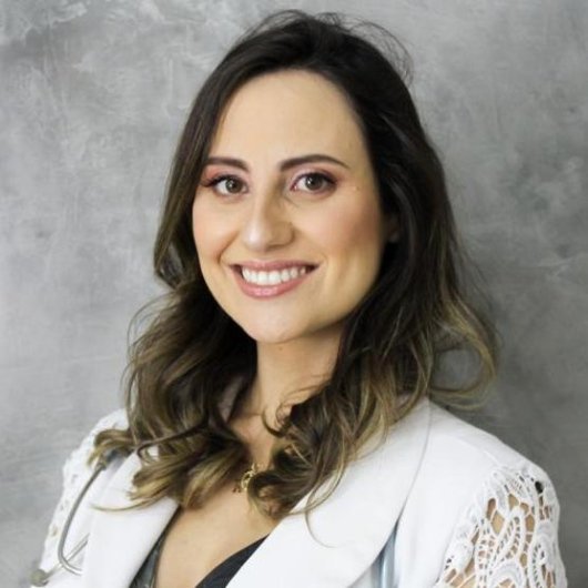 Dra. Aline Cunha