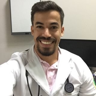 Dr. Lucas de Almeida Santana