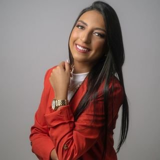Dra. Giovana Afonso Santos