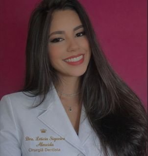 Dra. Dra. Letícia Siqueira Almeida