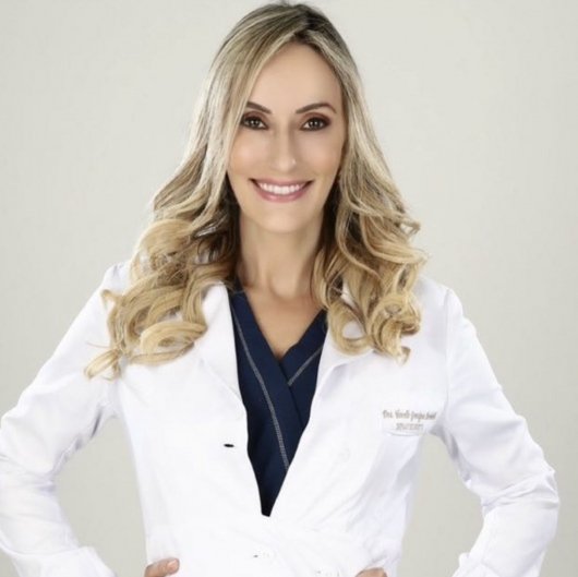 Dra. Marcella Barbalho